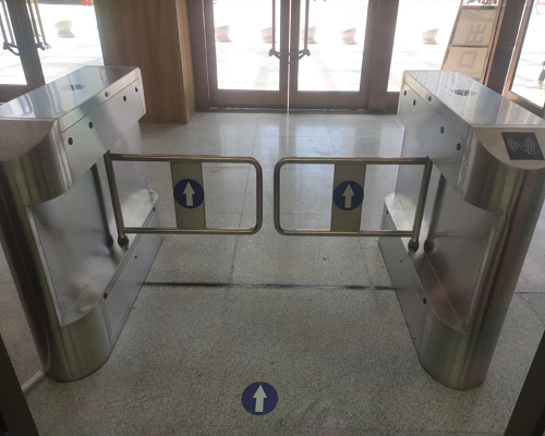 蒙城縣中醫(yī)院（健康碼測(cè)溫?cái)[閘）(圖2)