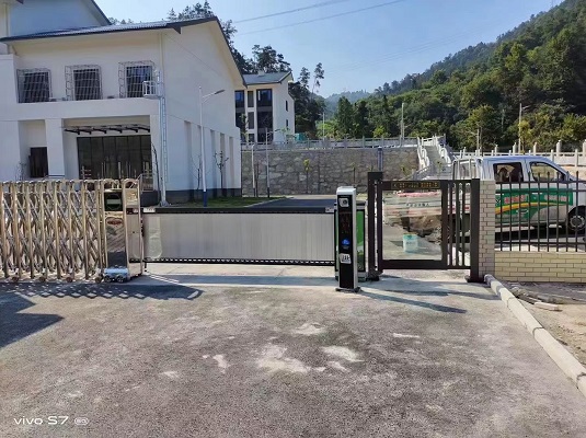 電動門＆車行道閘經(jīng)典案例3(圖1)